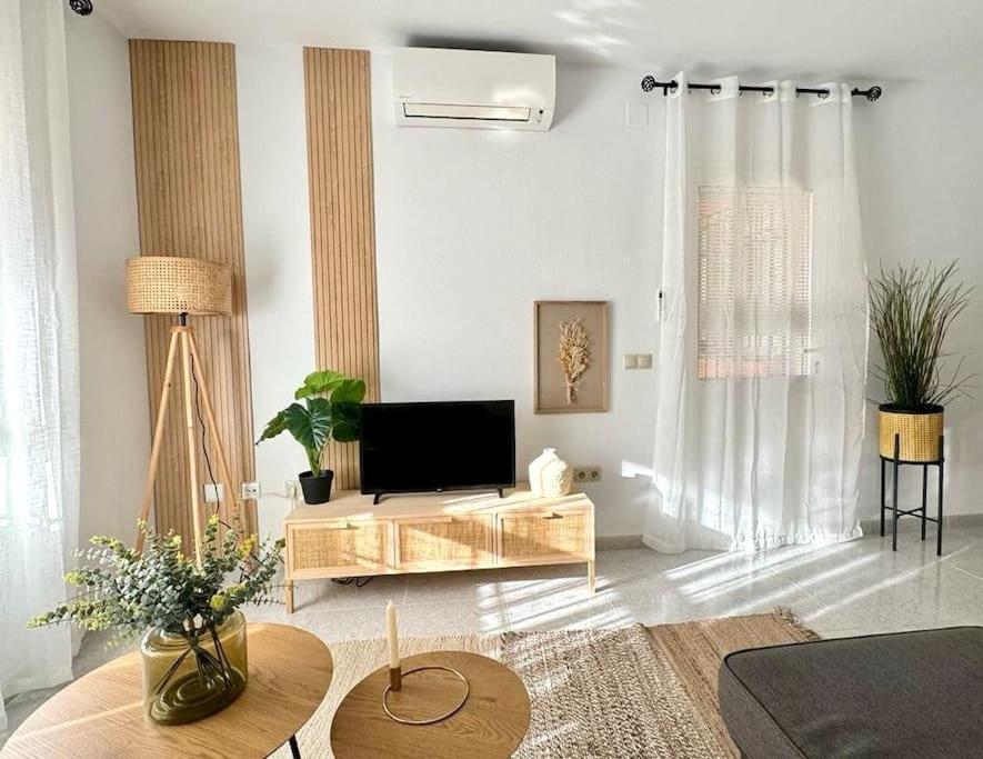Nuevo Torrox Deluxe Beach & Piscina מראה חיצוני תמונה